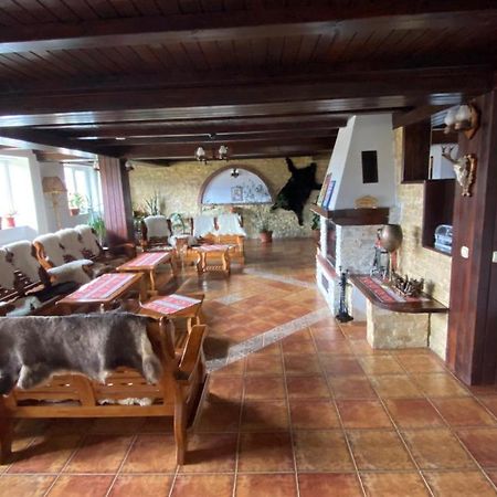 Pensiunea Cerbul Carpatin Bran (Brasov) Exterior foto